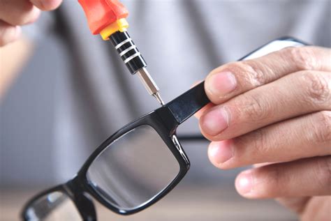 emergency eyeglass repair